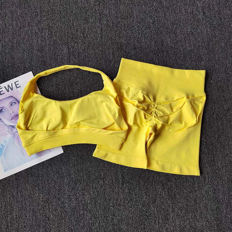 2-Piece Seamless Women's Yoga Set – Halter Sports Bra & High-Impact Shorts Workout Outfit for Gym & Fitness