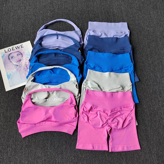 2-Piece Seamless Women's Yoga Set – Halter Sports Bra & High-Impact Shorts Workout Outfit for Gym & Fitness